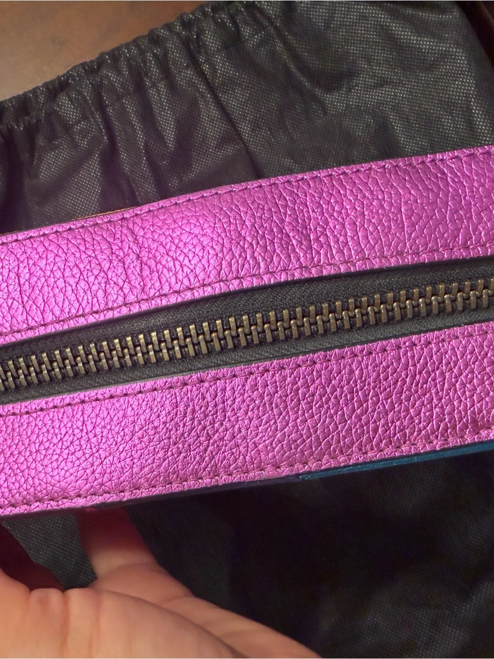 Kurt Geiger Kensington Crossbody w/dustbag